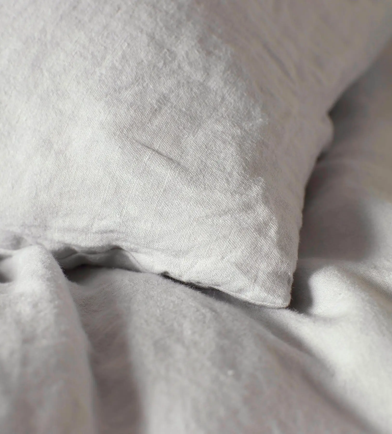 Pebble Grey 100% Linen Bed Set - Image 2