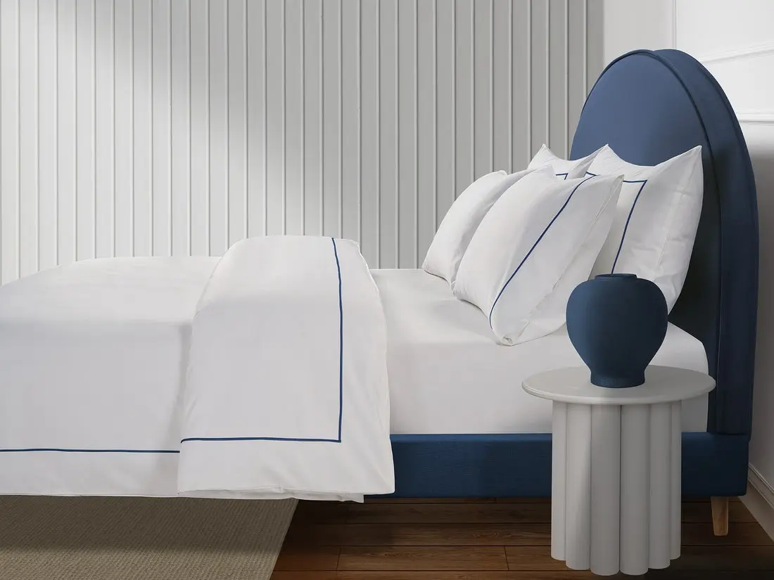 800 Thread Count Egyptian Cotton Cedarhurst LUXE Bedding Set - Navy - Image 3