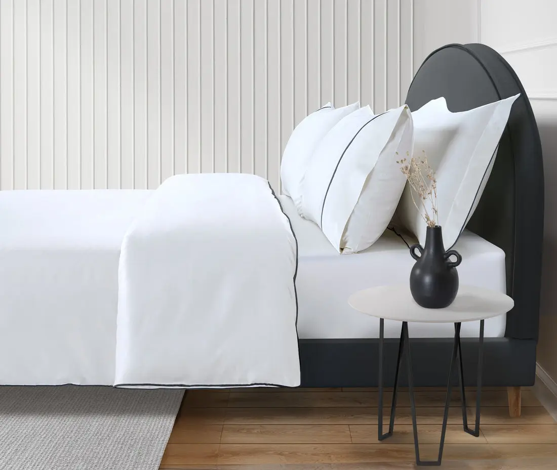 Graphite Grey Accent 800 Thread Count Egyptian Cotton Duvet Cover - Image 2
