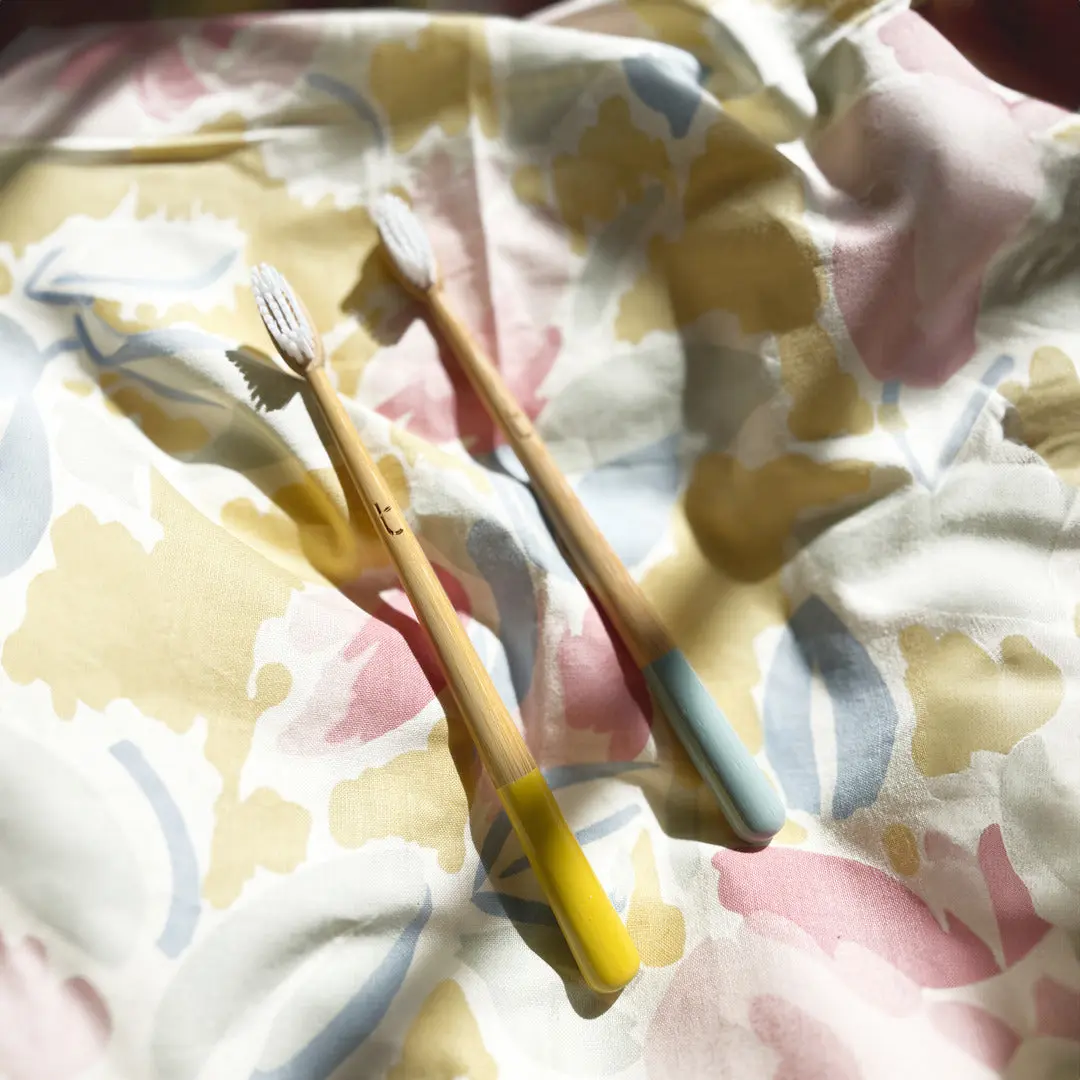 A year's supply of Truthbrush - Medium Castor Oil Bristles - Image 13