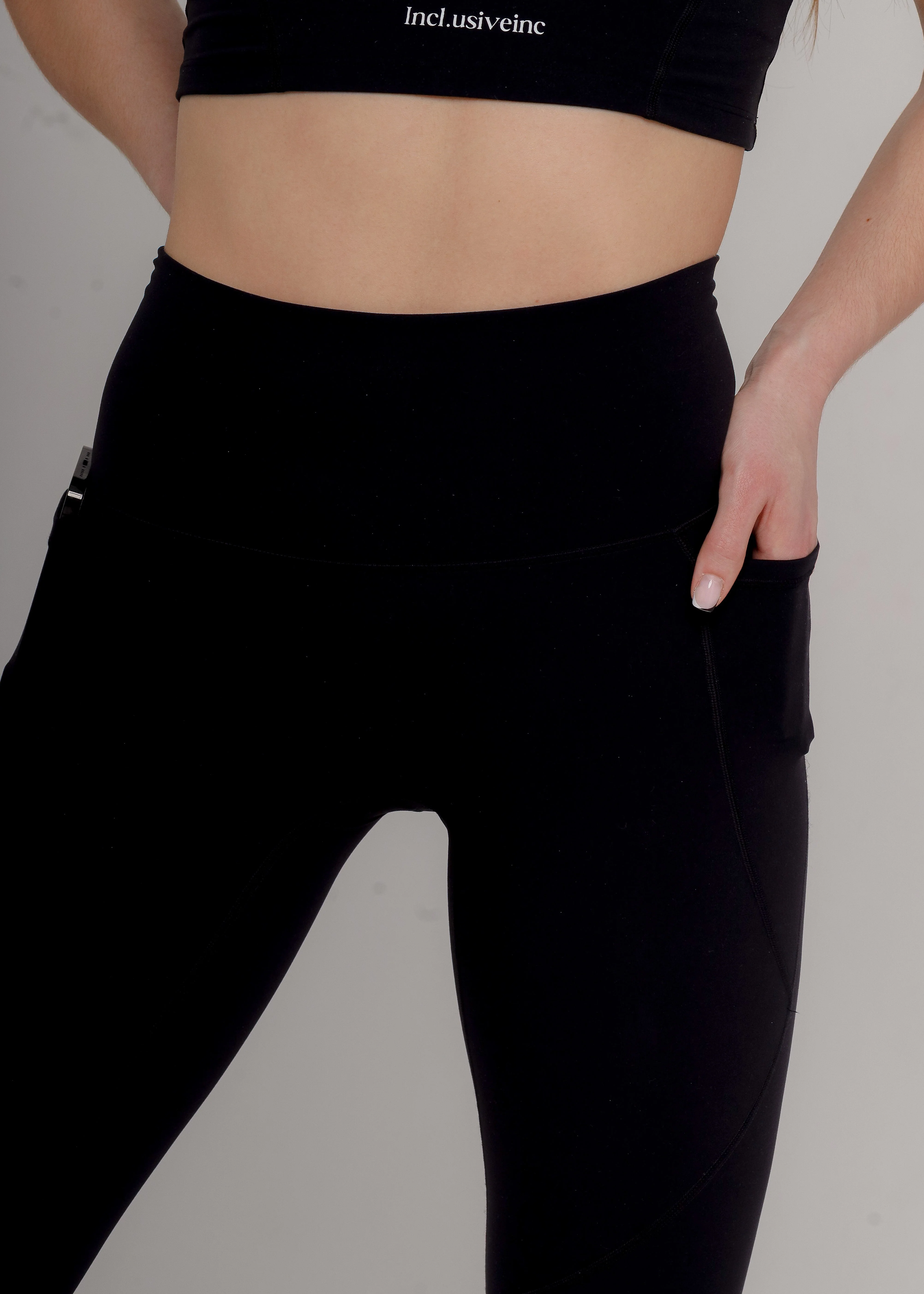 Active Leggings with Pockets - Image 10