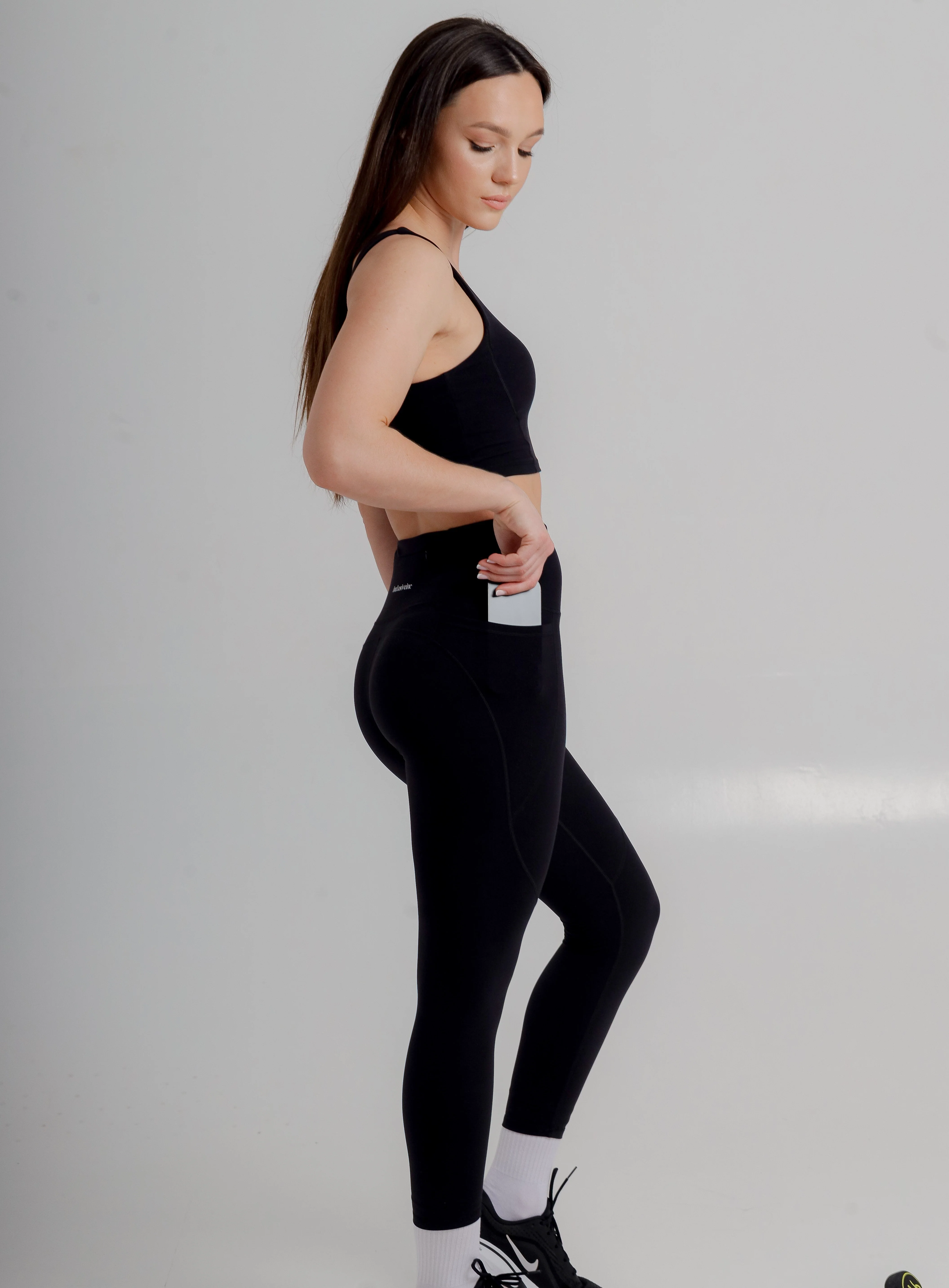 Active Leggings with Pockets - Image 3