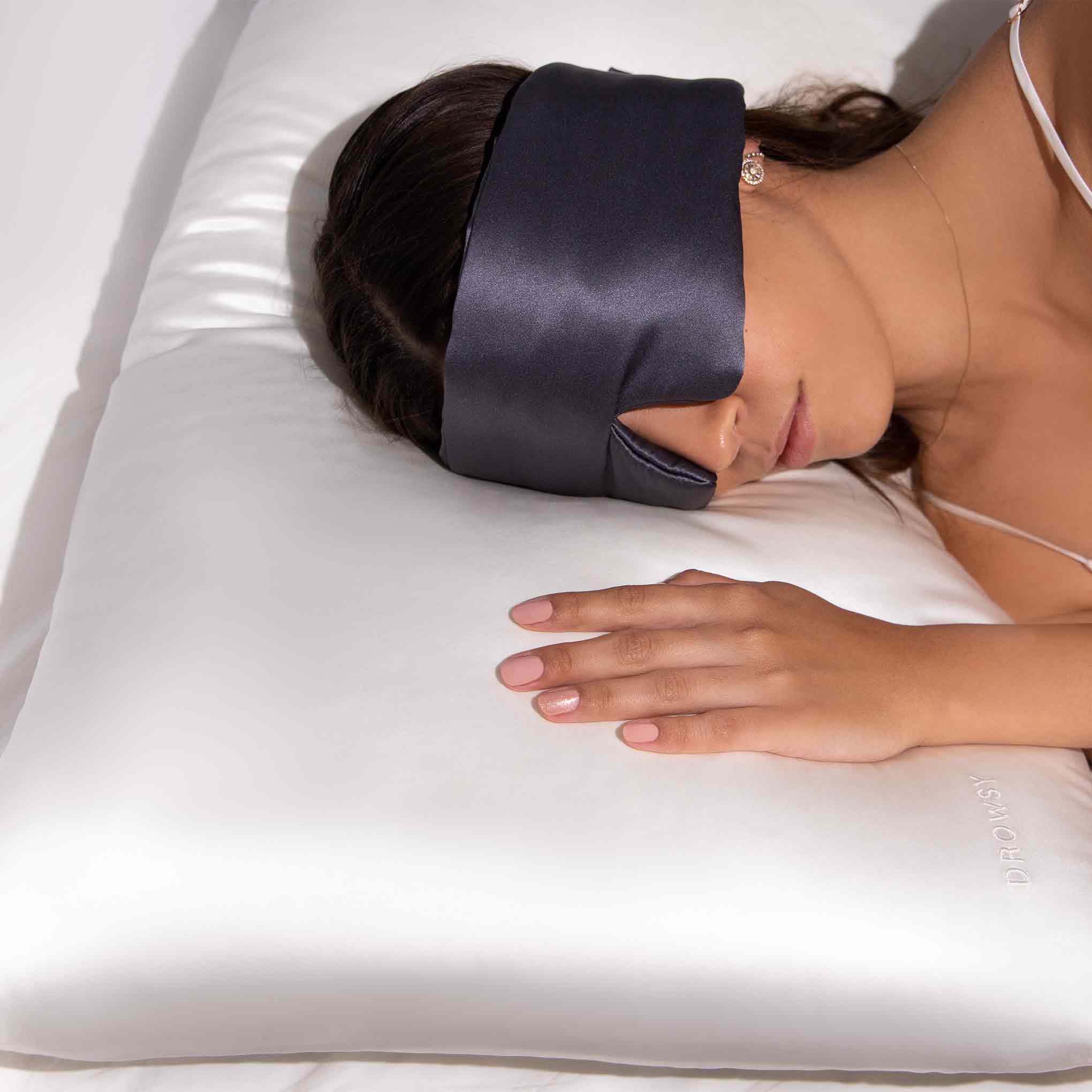 Akoya Pearl Silk Pillowcase - Image 5
