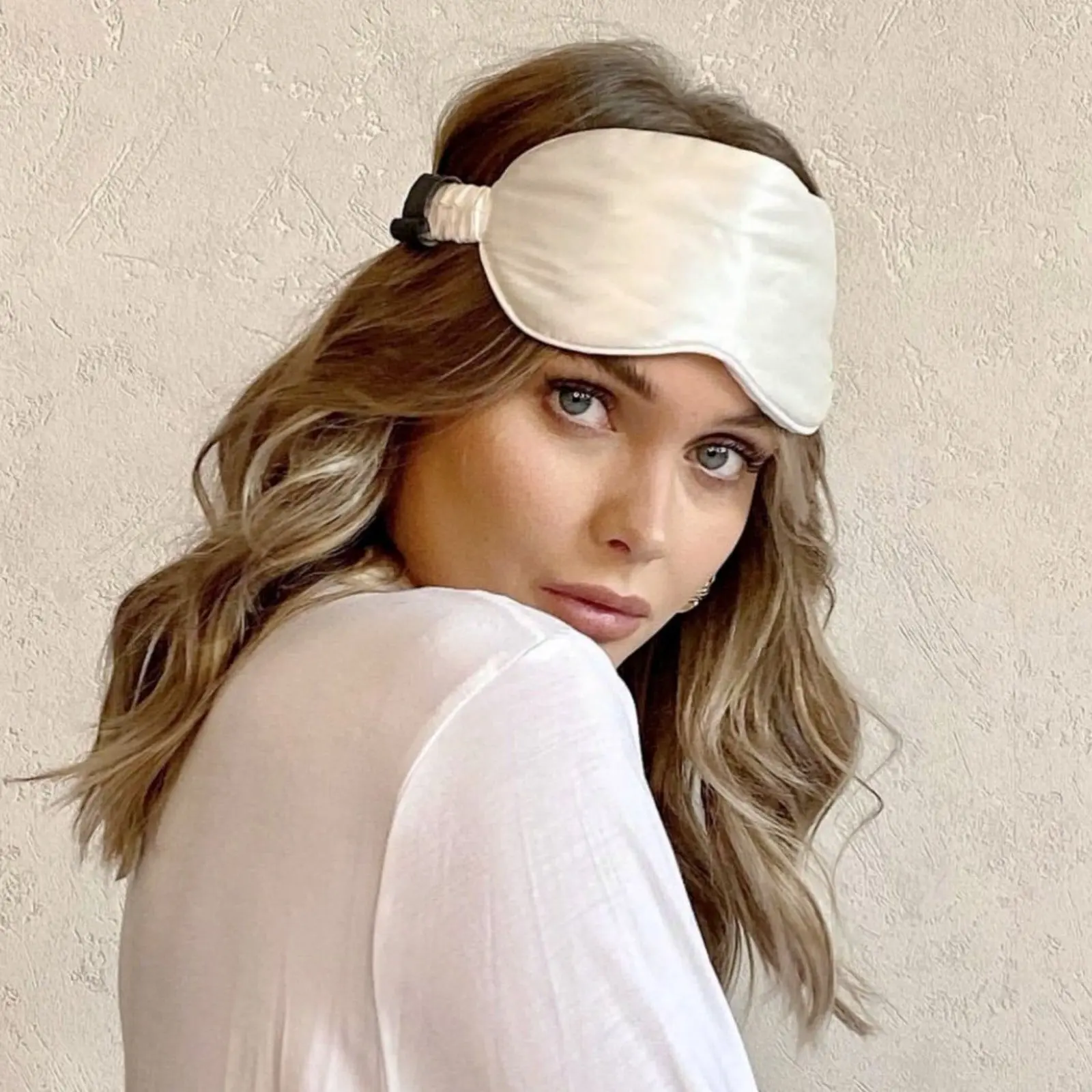 Audrey Silk Eye Mask - Image 7