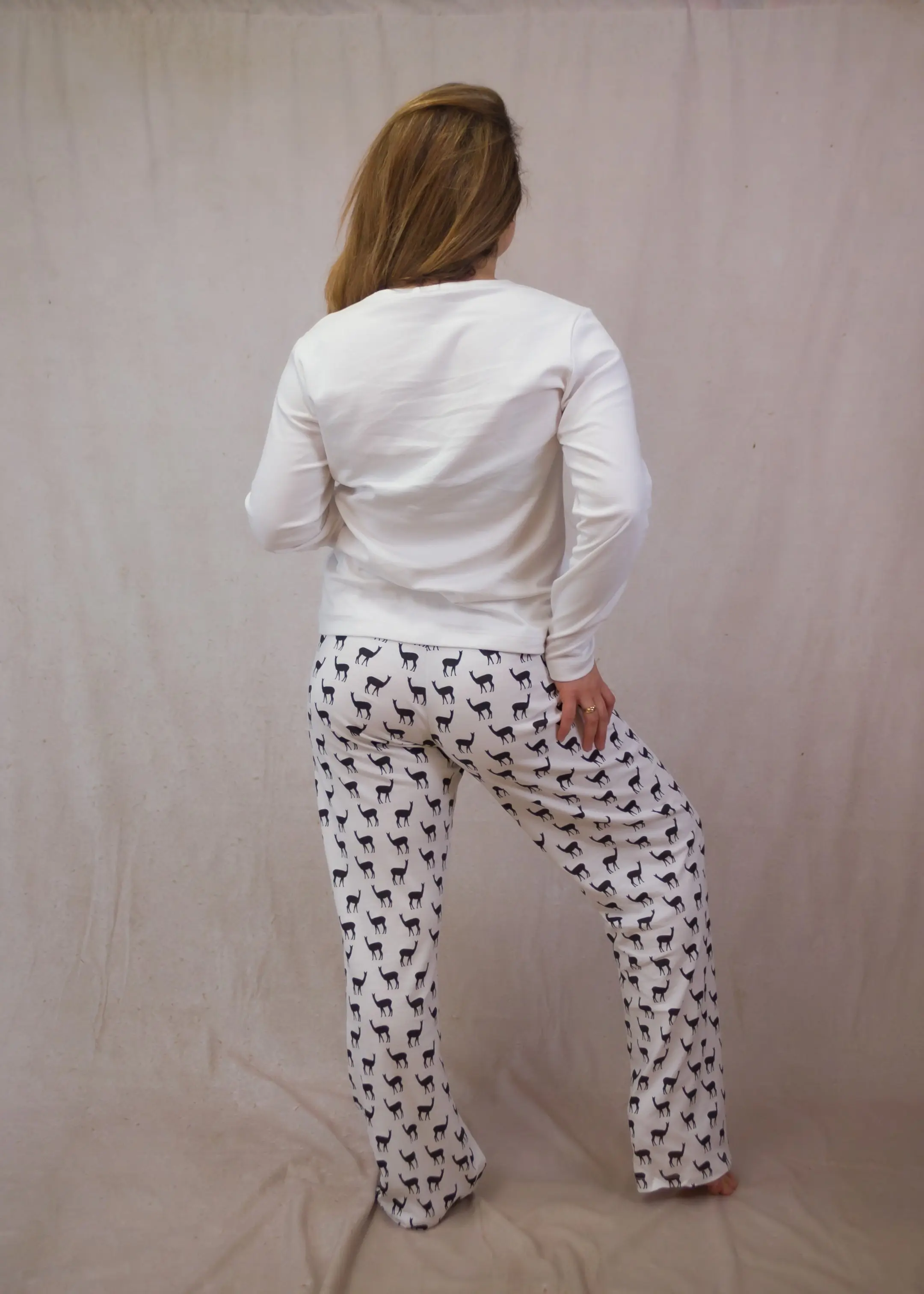 B&W vicunas Women's Pima Cotton Long Sleeve Pyjama Trouser Set - Image 4