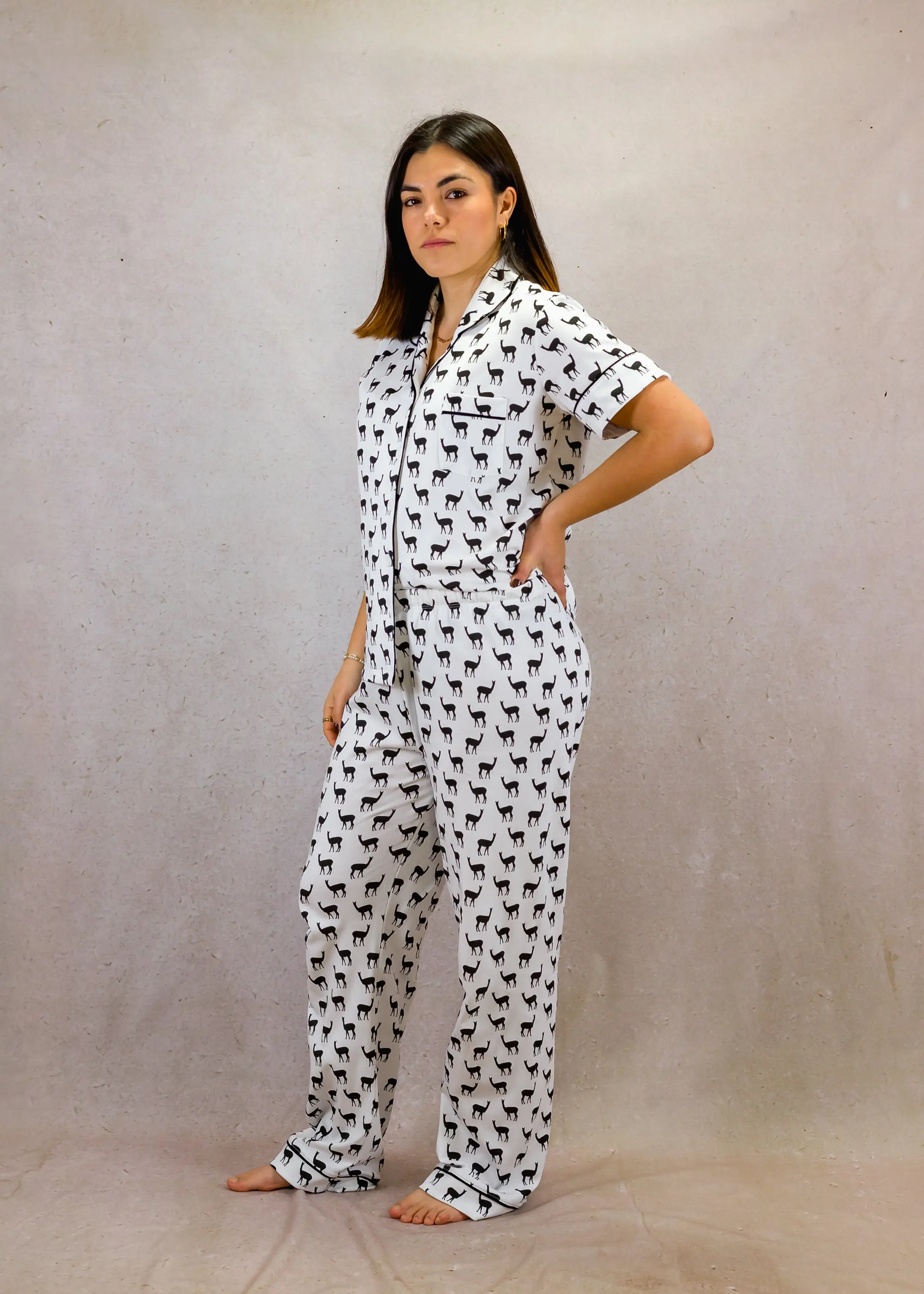 B&W vicunas Women's Pima Cotton Short Sleeve Pyjama Trouser Set - Image 4