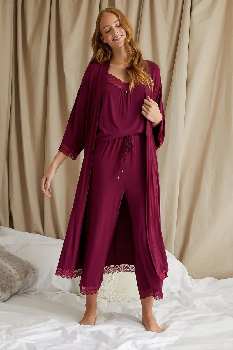 Bordeaux Bamboo Lace Cami Cropped Trouser Pyjama Set - Image 4