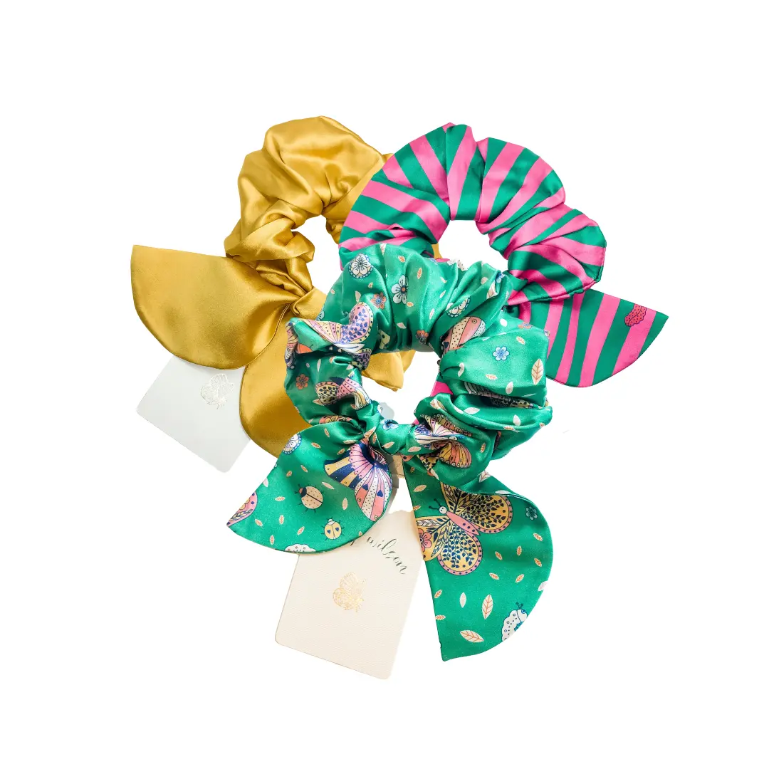 Bella Silk Scrunchie in Honeybee - Image 3