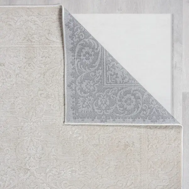 Belle Traditional Medallion Rug - Image 3