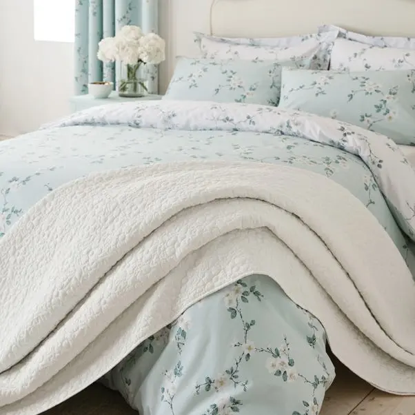 Bloom Floral White Quilted Bedspread - Image 2