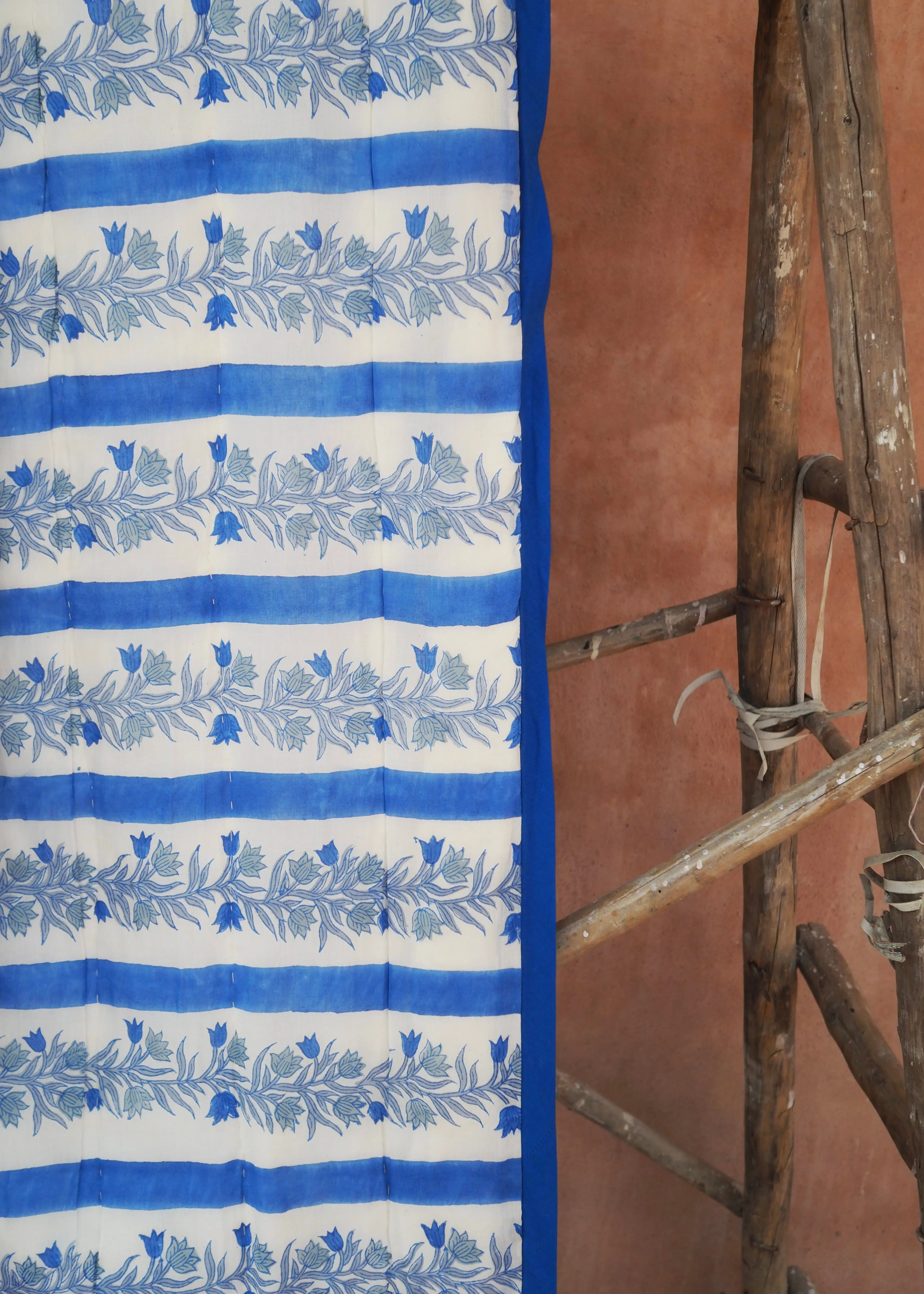 Blue Floral Stripe Bed Quilt - Image 4