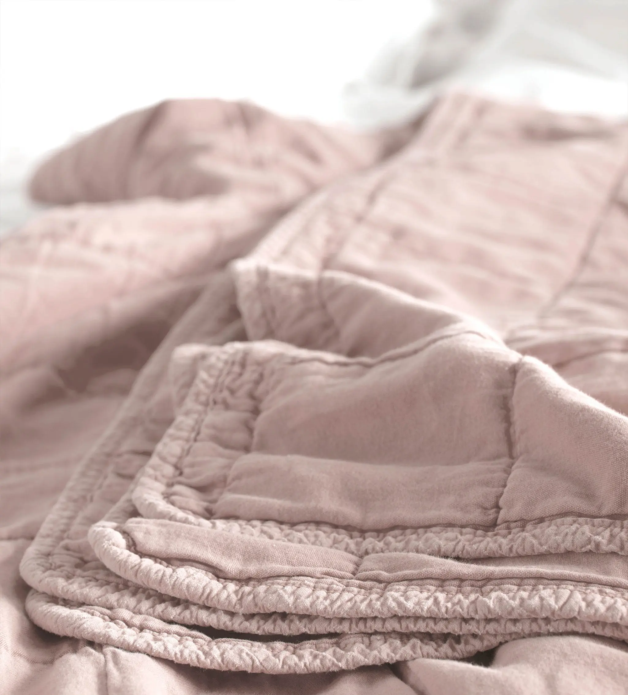 Blush Pink Finn 100% Cotton Quilted Throw - Image 2