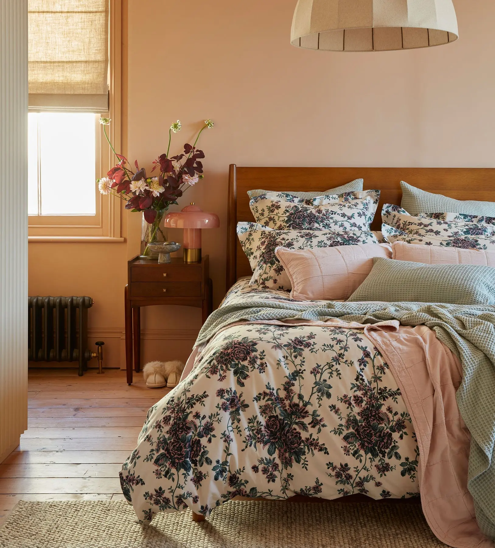 Blush Pink Finn 100% Cotton Quilted Throw - Image 4