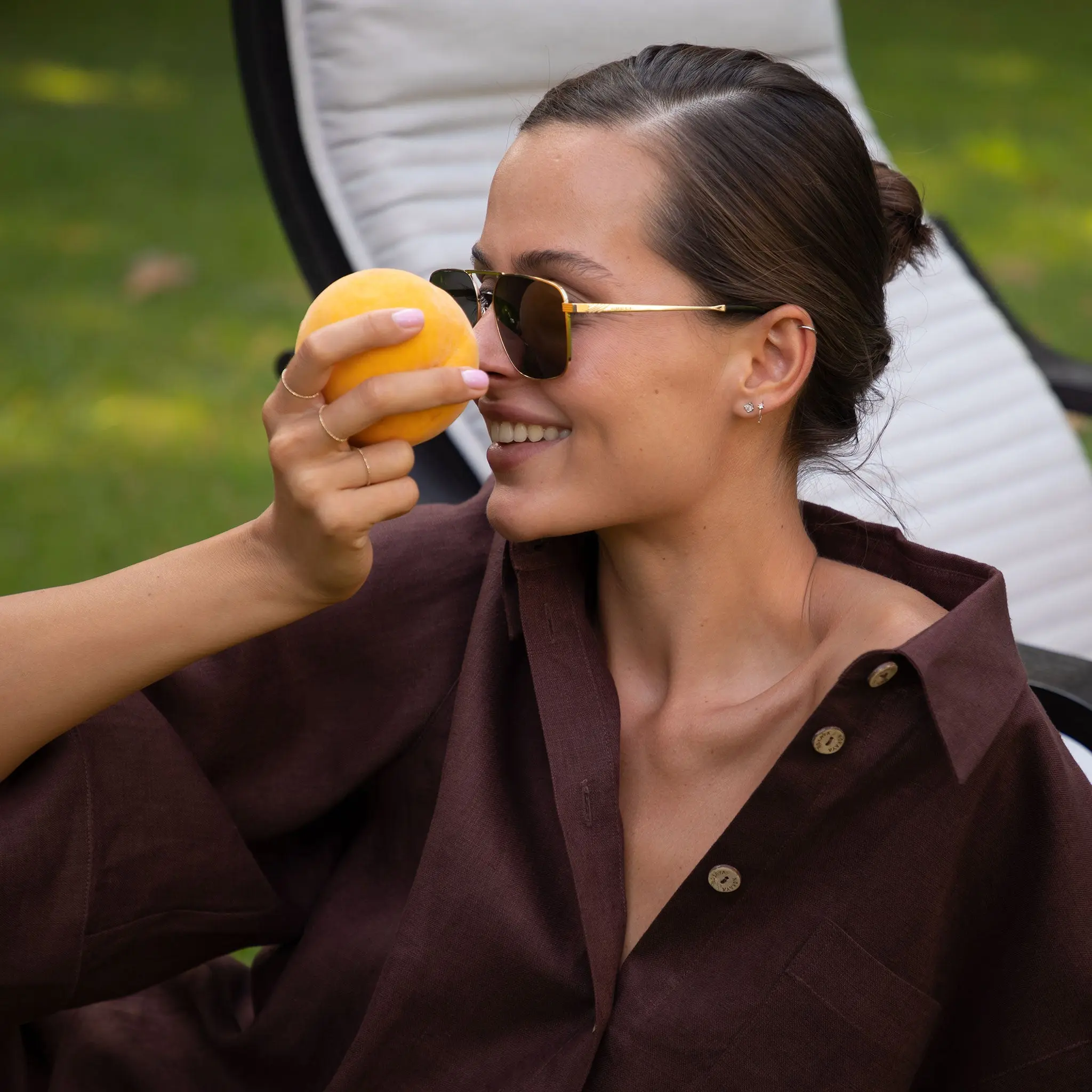 Brown Heavy Linen Shirt Perfect Days - Image 3