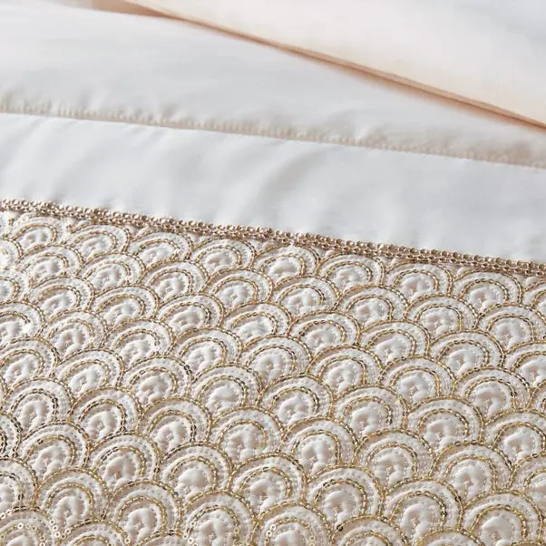 Catherine Lansfield Deco Sequin Quilted Bedspread - Image 2