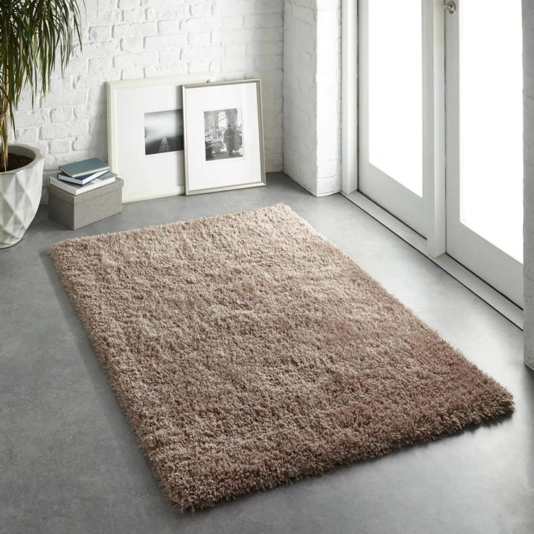 Chicago Latte Shaggy Rug - Image 3