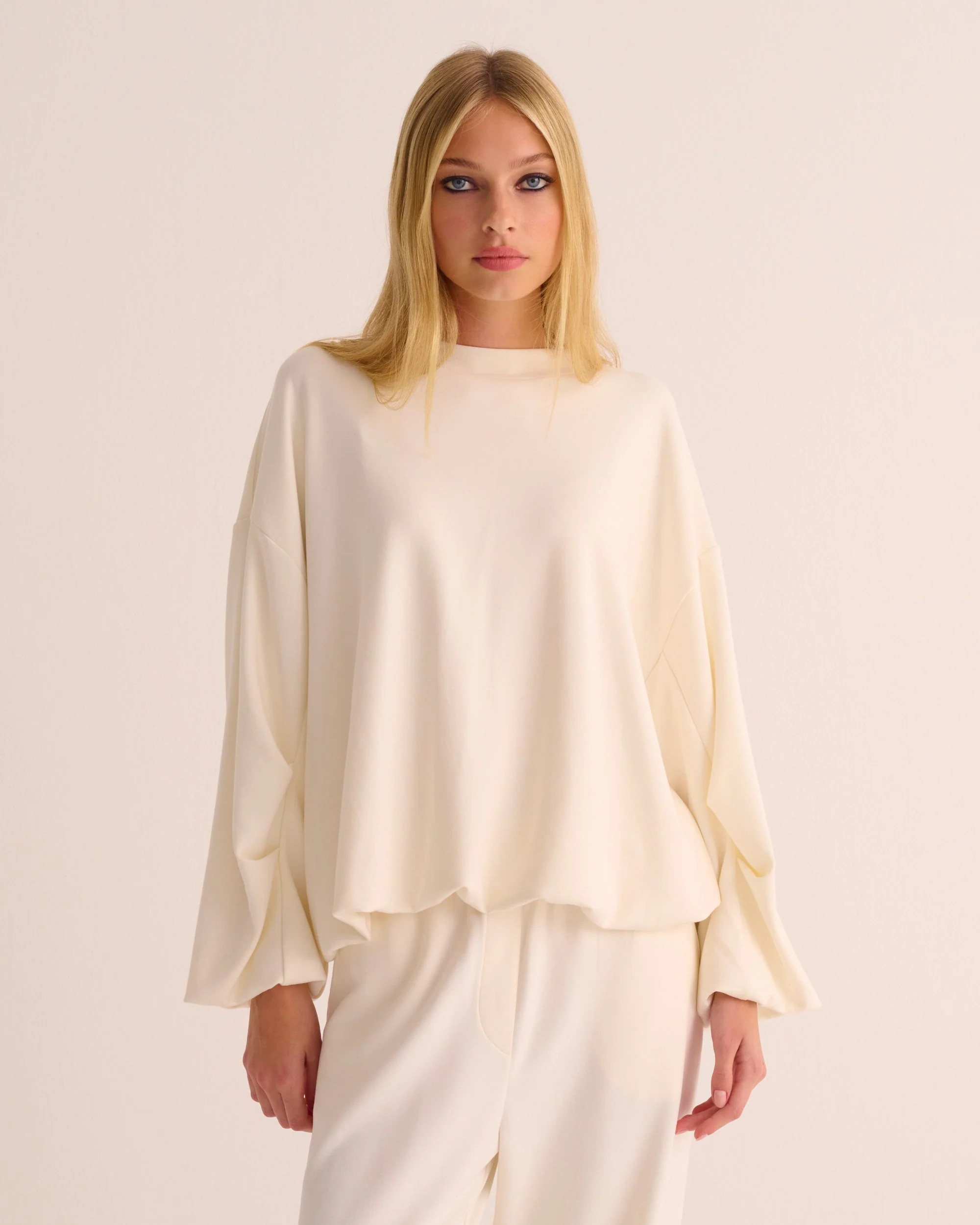 Cloud Dancer Organic Cotton Sweatshirt