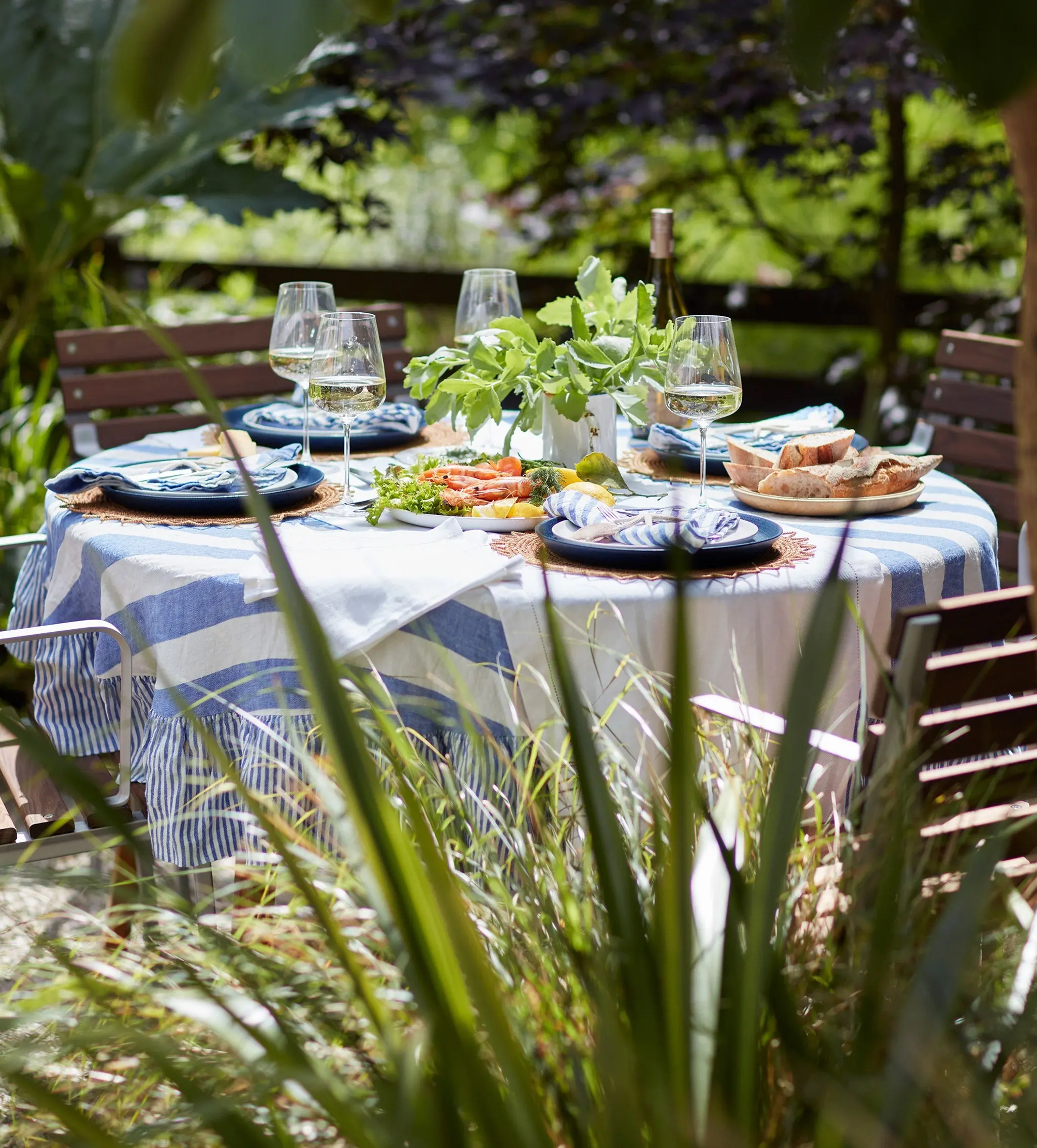 Cobalt Cora 100% Linen Frill Tablecloth