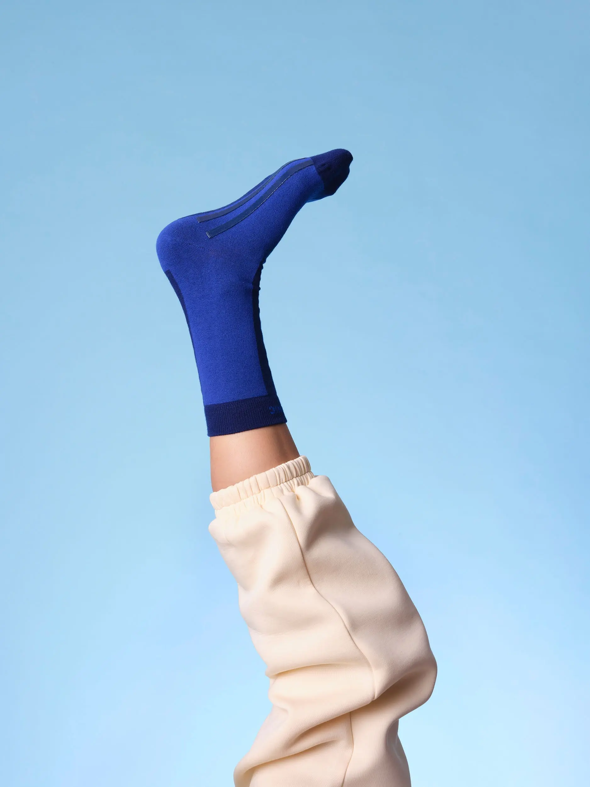 Colour Pop Hospital Socks Cobalt - Image 3