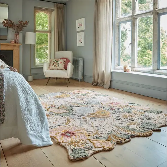 Daphne Floral Shaped Wool Rug