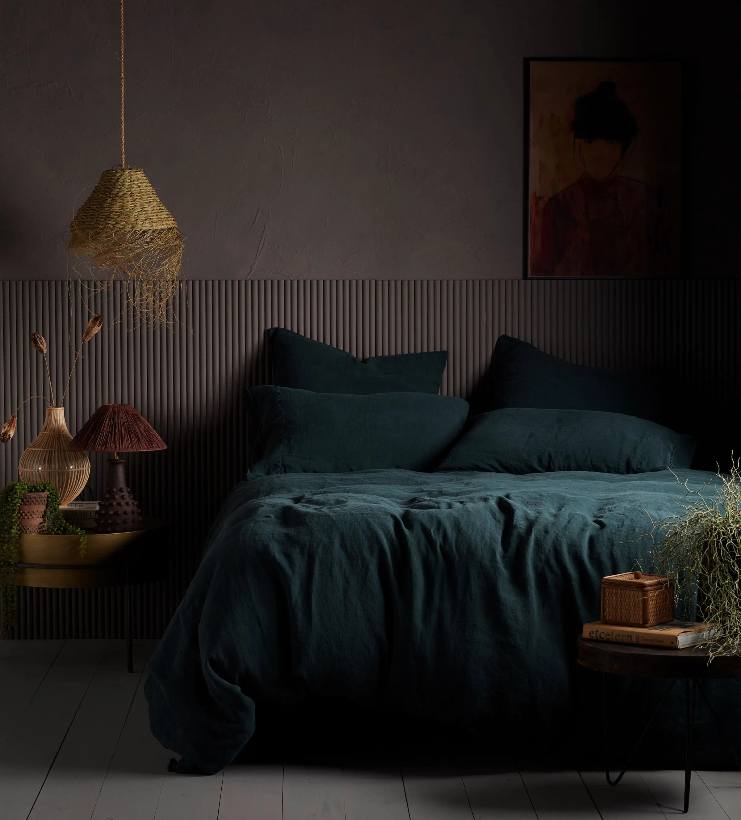 Darkest Spruce 100% Linen Fitted Sheet