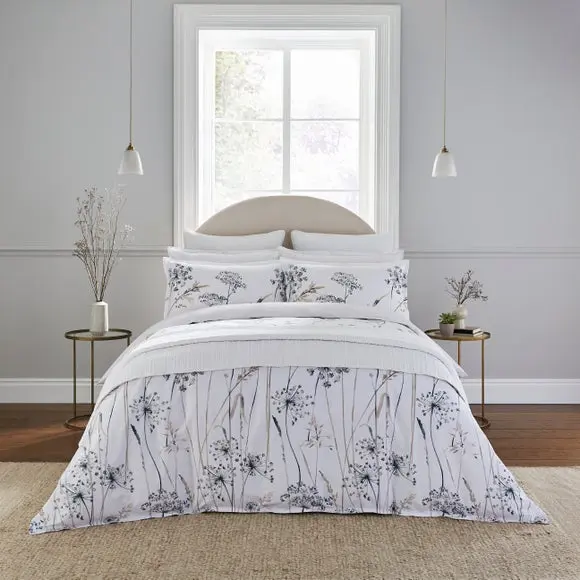 Mauve Dorma Purity Meadow 100% Cotton Duvet Cover and Pillowcase Set