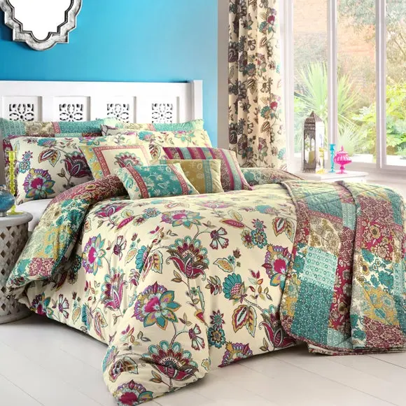 Dreams n Drapes Marinelli Reversible Duvet Cover and Pillowcase Set