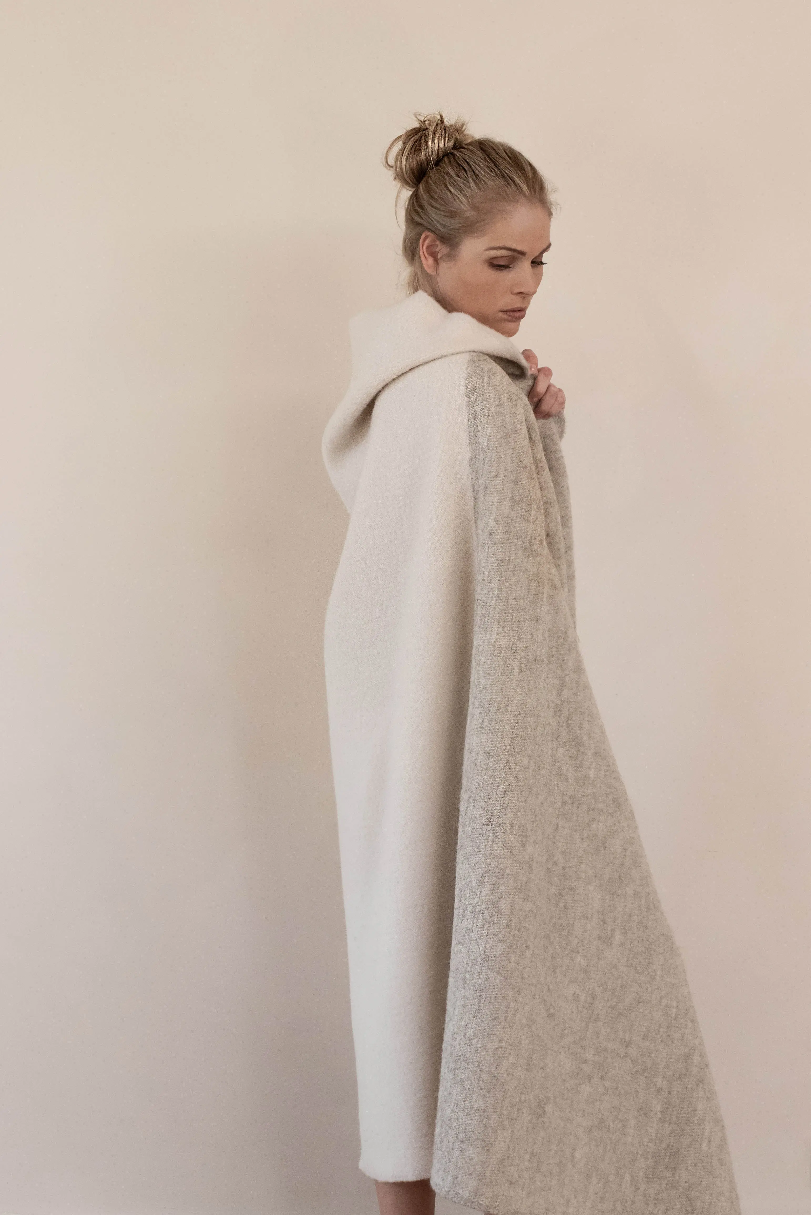 DUO Ecru Blanket - Image 5