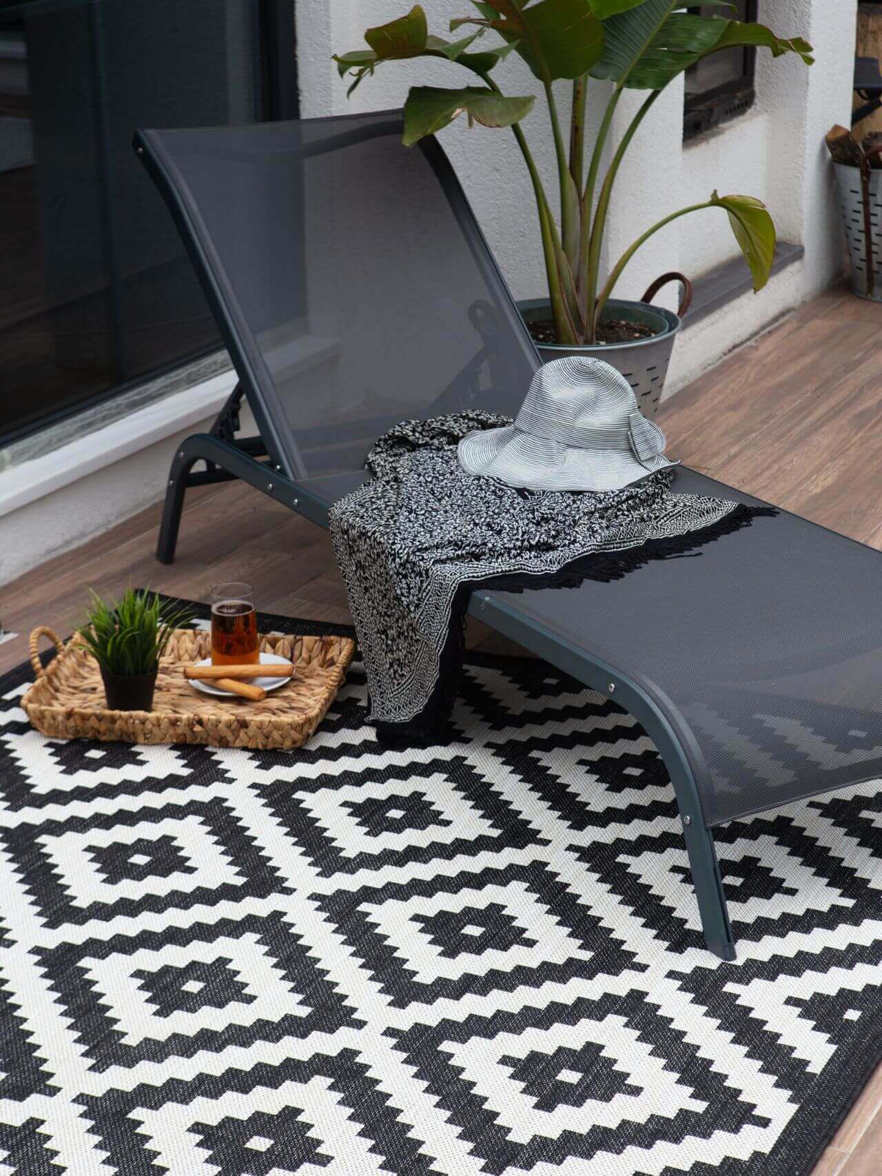 Ecology Outdoor Rug Black | 100bl - Image 3