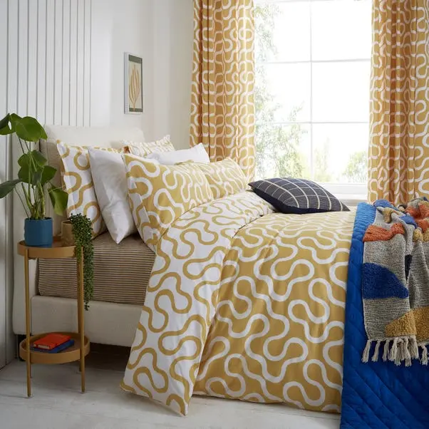 Elements Wiggins Wiggle Blackout Eyelet Curtains - Image 3
