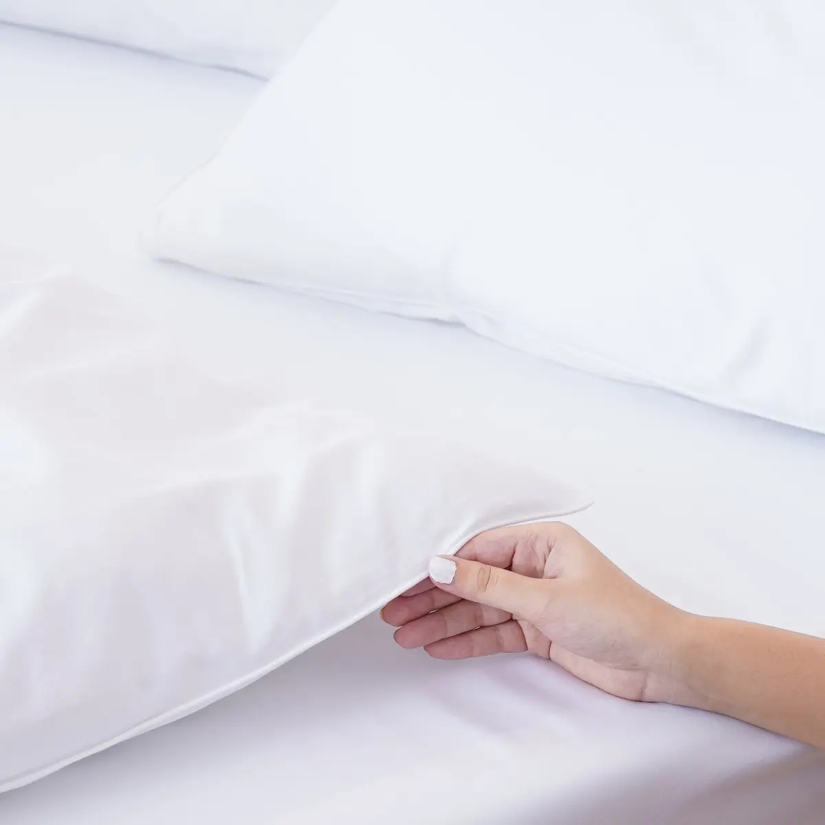 White Ella Cotton Bedding - Image 8