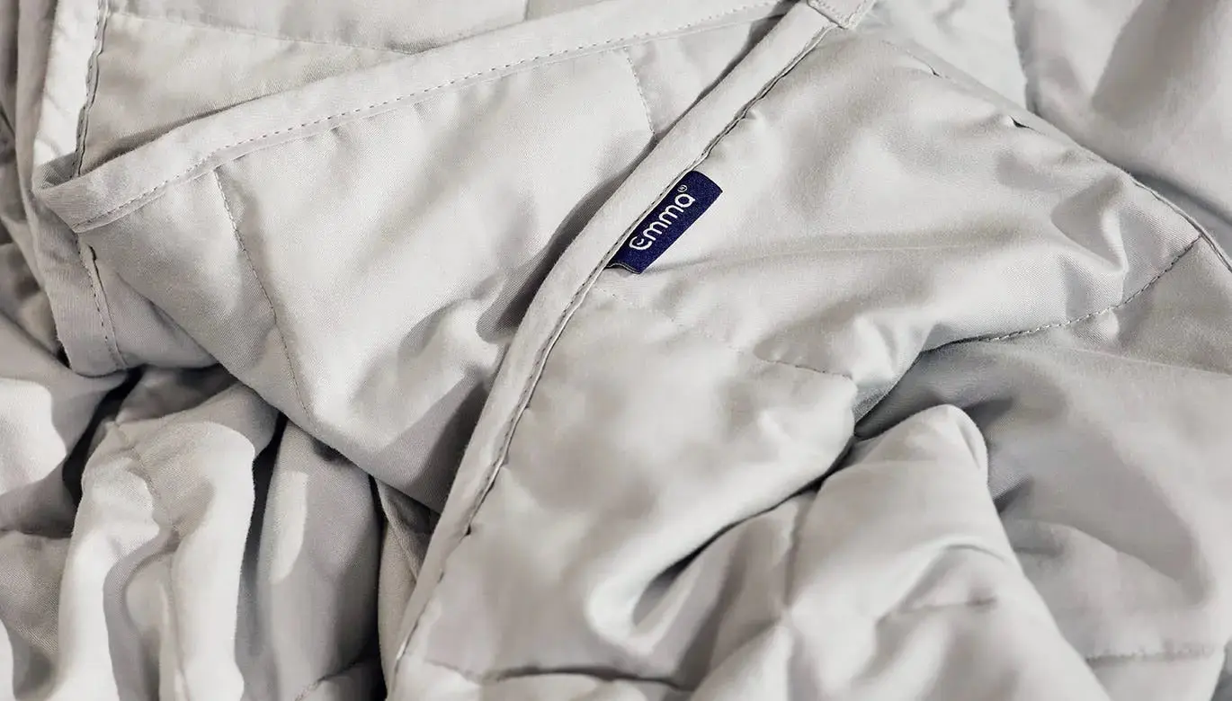Hug Weighted Blanket - Image 3