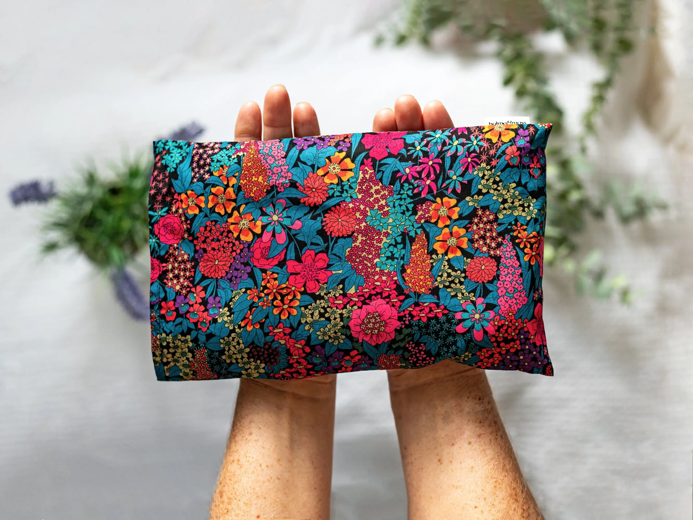 Eye Pillow with Lavender and Chamomile - Liberty Ciara C Print - Image 4
