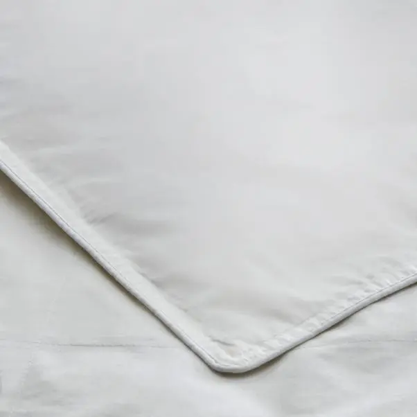 Fogarty Anti-Allergy White Goose Feather and Down 4.5 Tog Summer Duvet - Image 2
