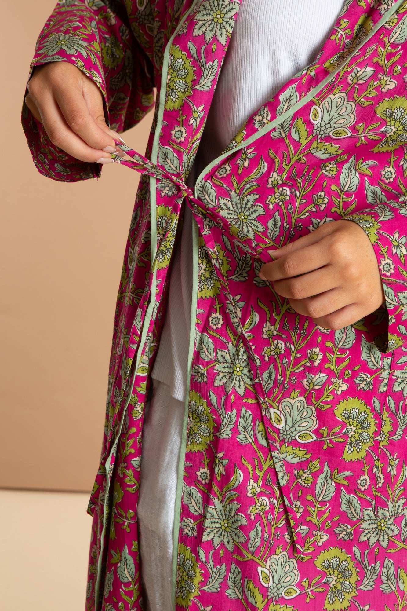 Fuchsia Freesia Women's Floral Cotton Robe - Image 2