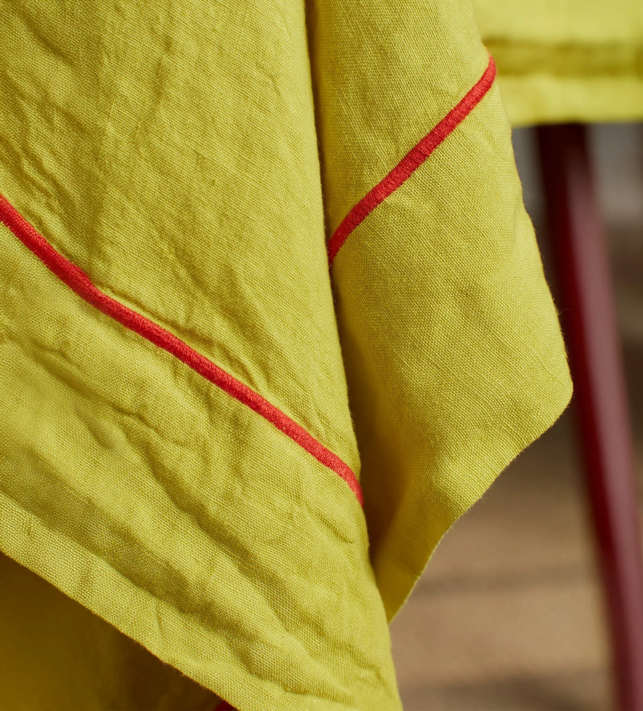 Glassette Vine 100% Linen Tablecloth