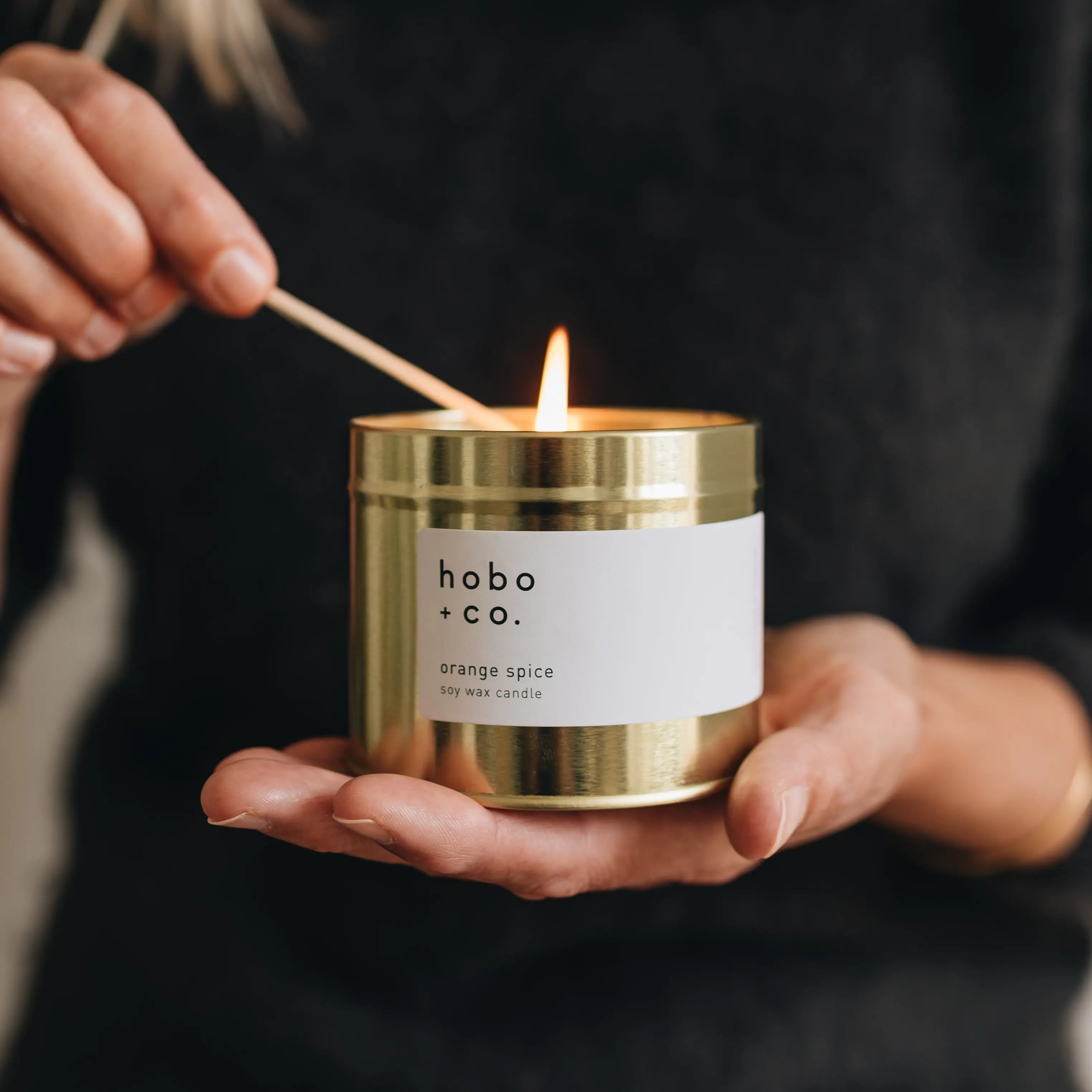 Large Gold Tin Orange Spice Candle - Image 4
