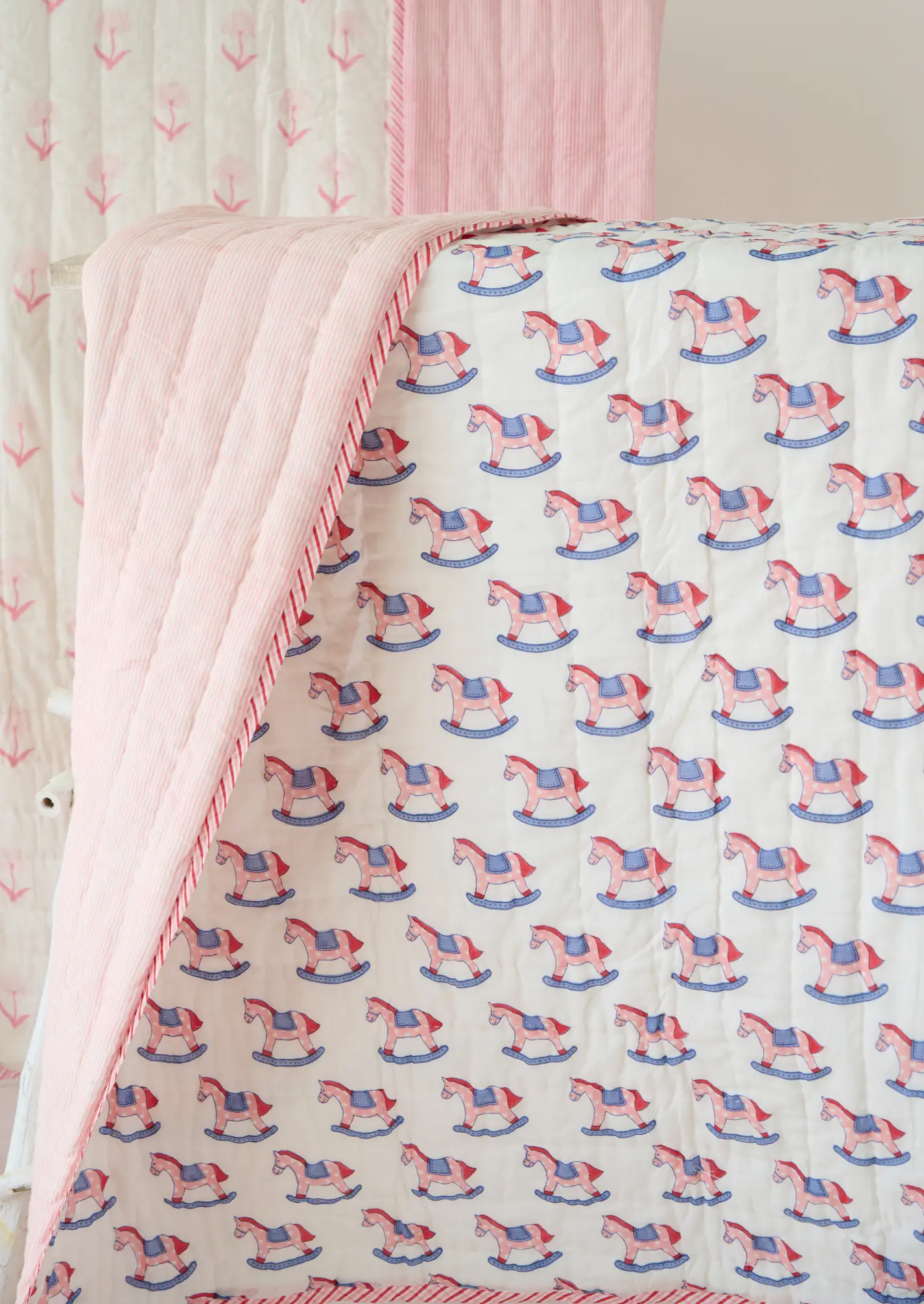 Large Rocking Horse Cot / Toddler Quilt - Image 5
