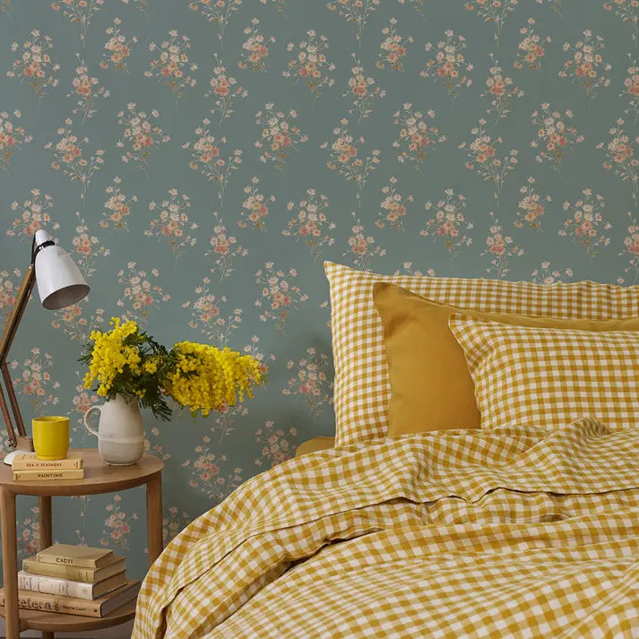 Laurel Green Daisy Bouquet Wallpaper - Image 4
