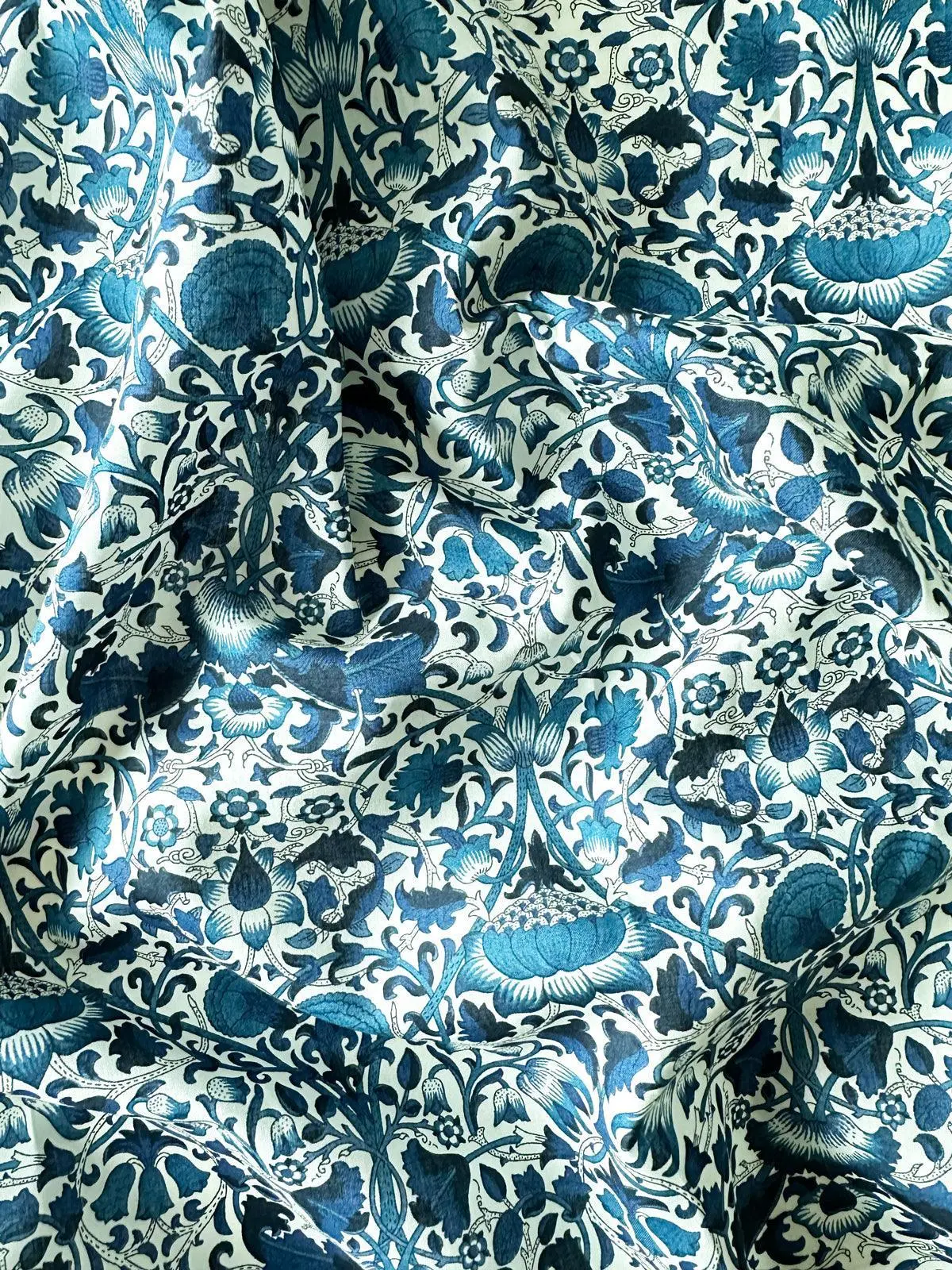 LODDEN NAVY Liberty Pillowcase - Image 8