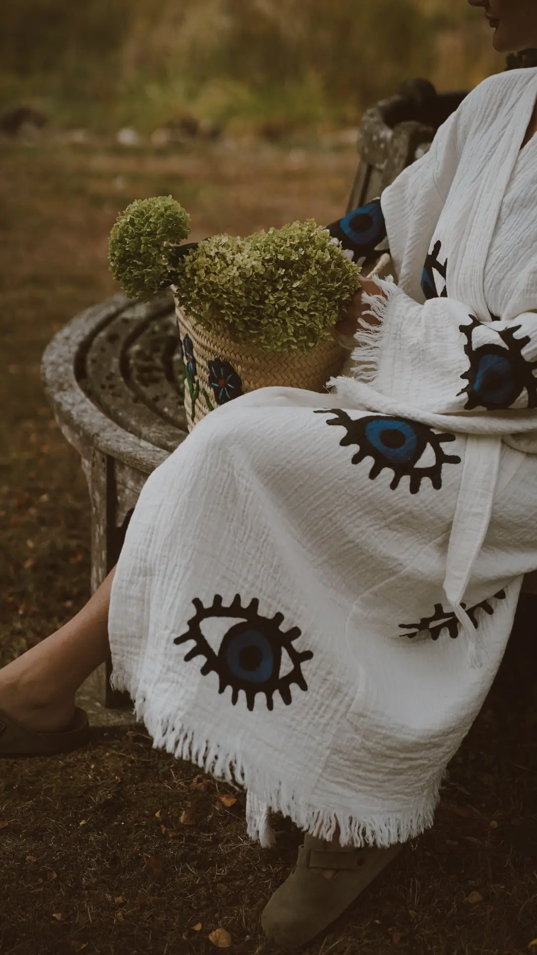 Long Cotton Robe: White with Dark Blue & Black Eye - Image 3
