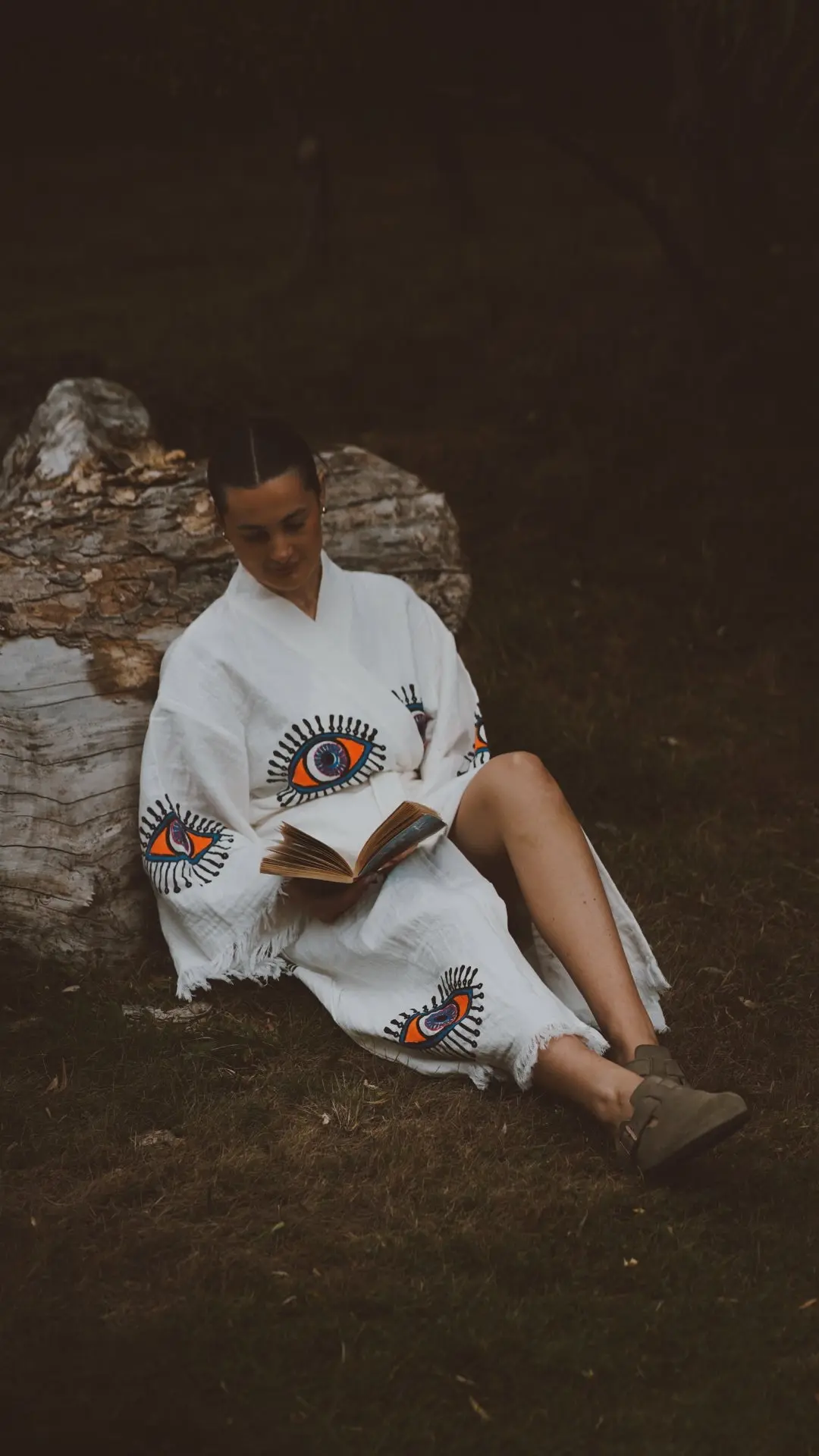 Long Cotton Robe: White with Orange Eye - Image 4