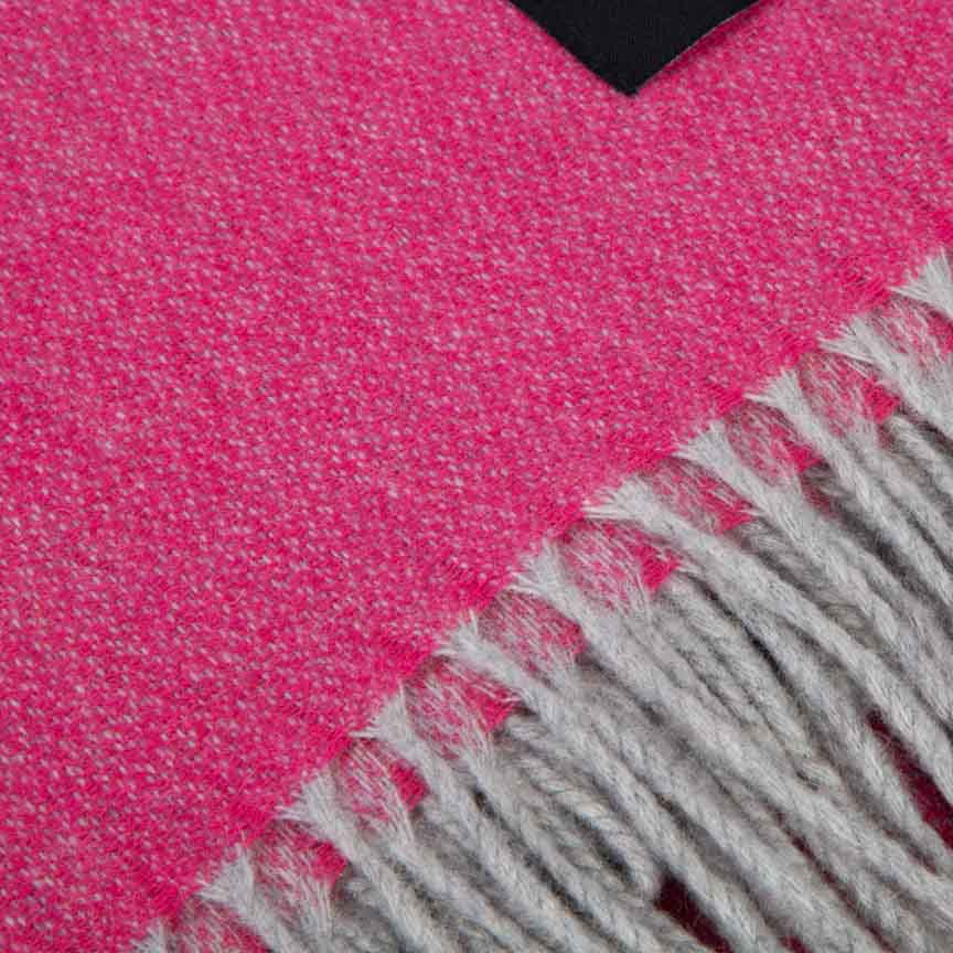 Cerise Love Stories 100% Cashmere Blanket - Image 6