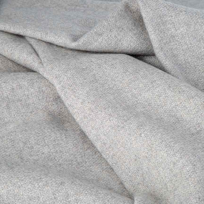 Light Grey Love Stories 100% Cashmere Blanket - Image 5