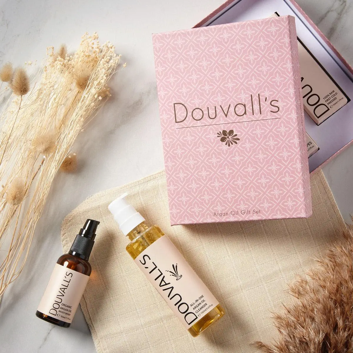 Luxury Argan Gift Set containing 150ml argan cleanser and 50ml organic first cold pressed argan oil - Image 5