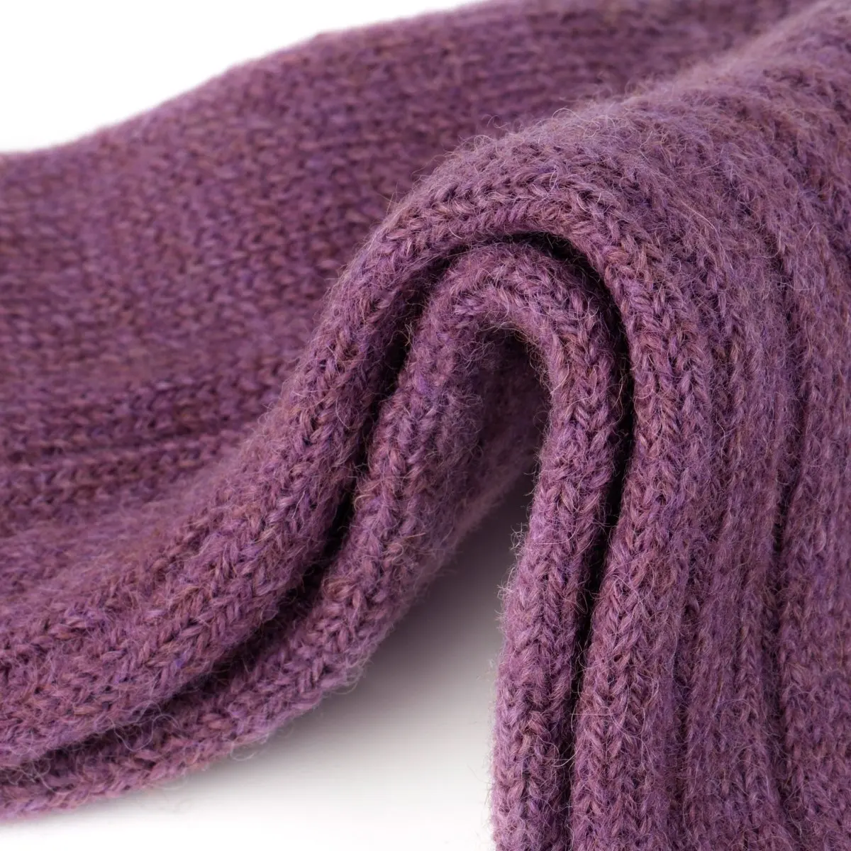 Luxury lounge socks in British alpaca - Plum - Image 3