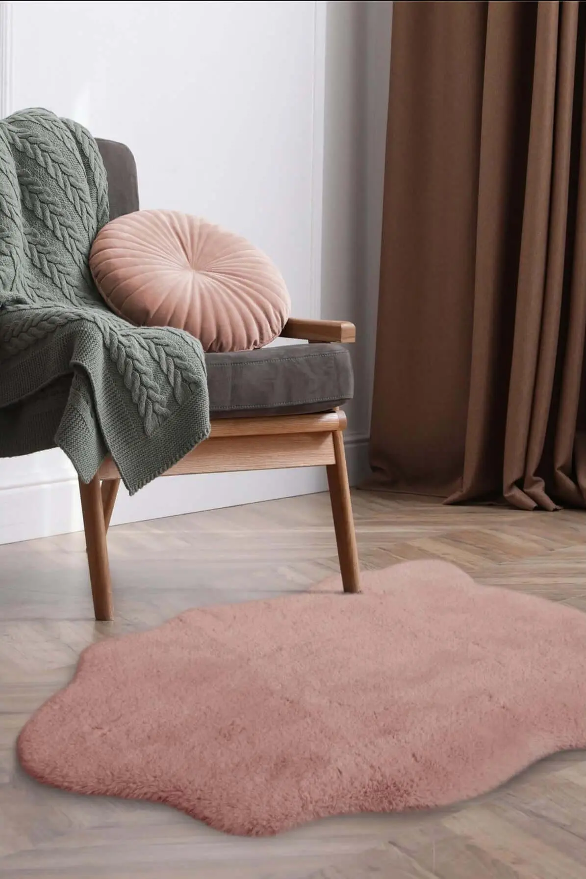 Luxury Pink Faux Fur Rug - Image 2