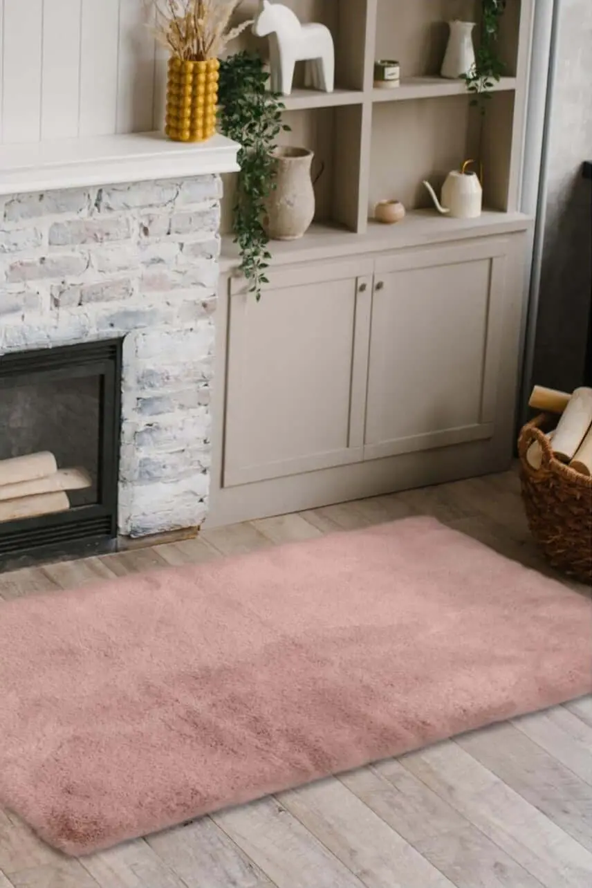 Luxury Pink Faux Fur Rug - Image 8