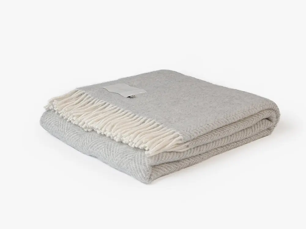 Luxury Pure Wool Throw - Image 7