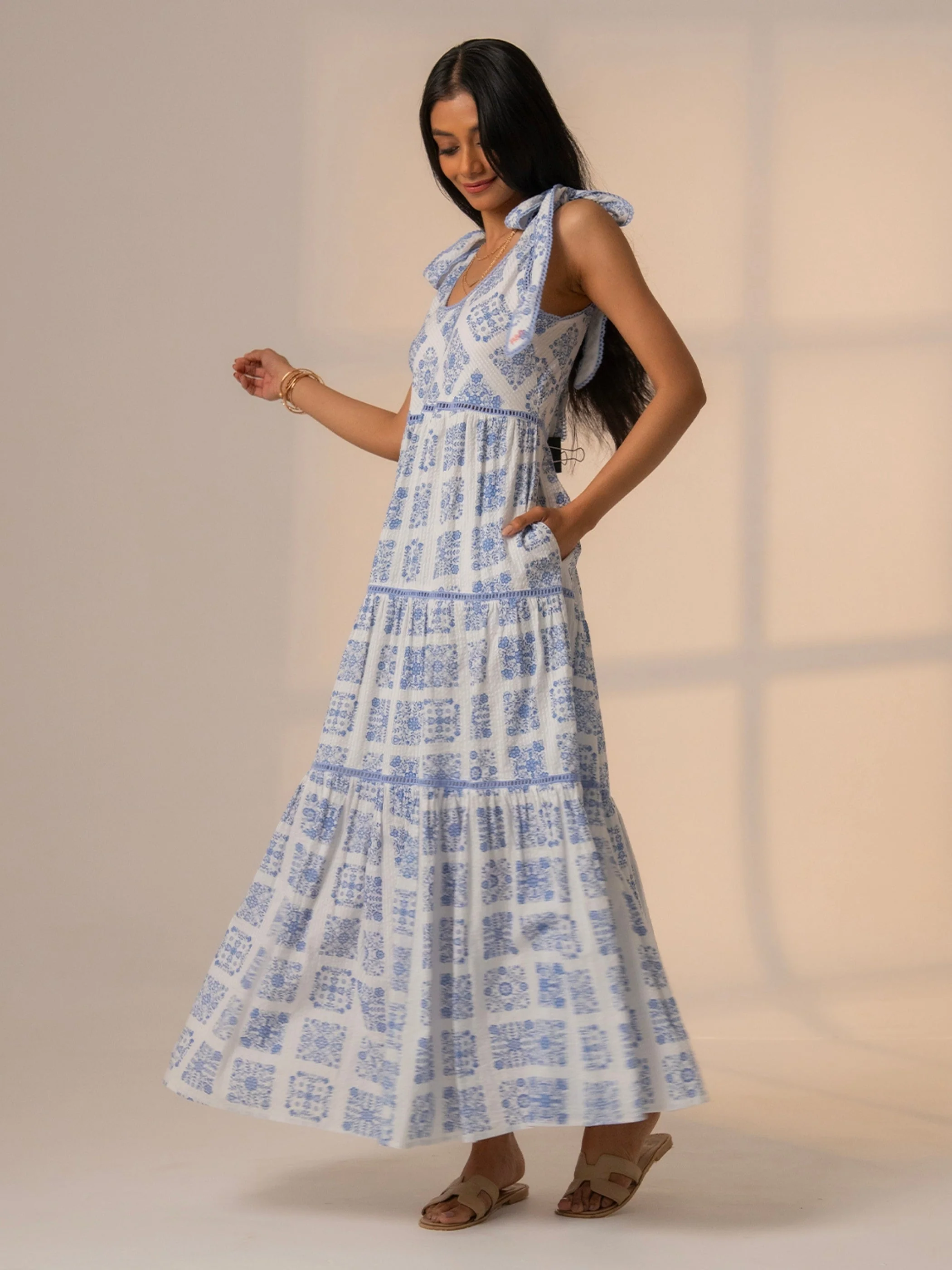 Maisy Blue White Printed Lace Trim Maxi Sun Dress - Image 4